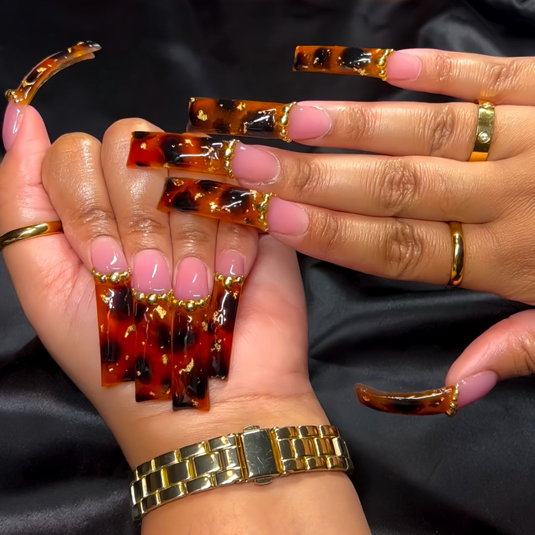 Decorative Press-On Nails Bowlift