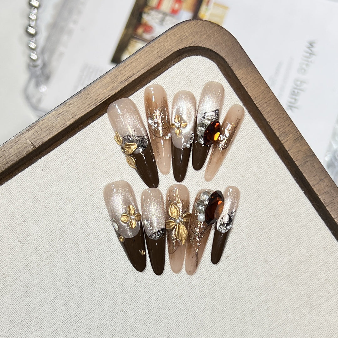 Elegant Stiletto Press-On Nail Set with Glamorous Embellishments Bowlift