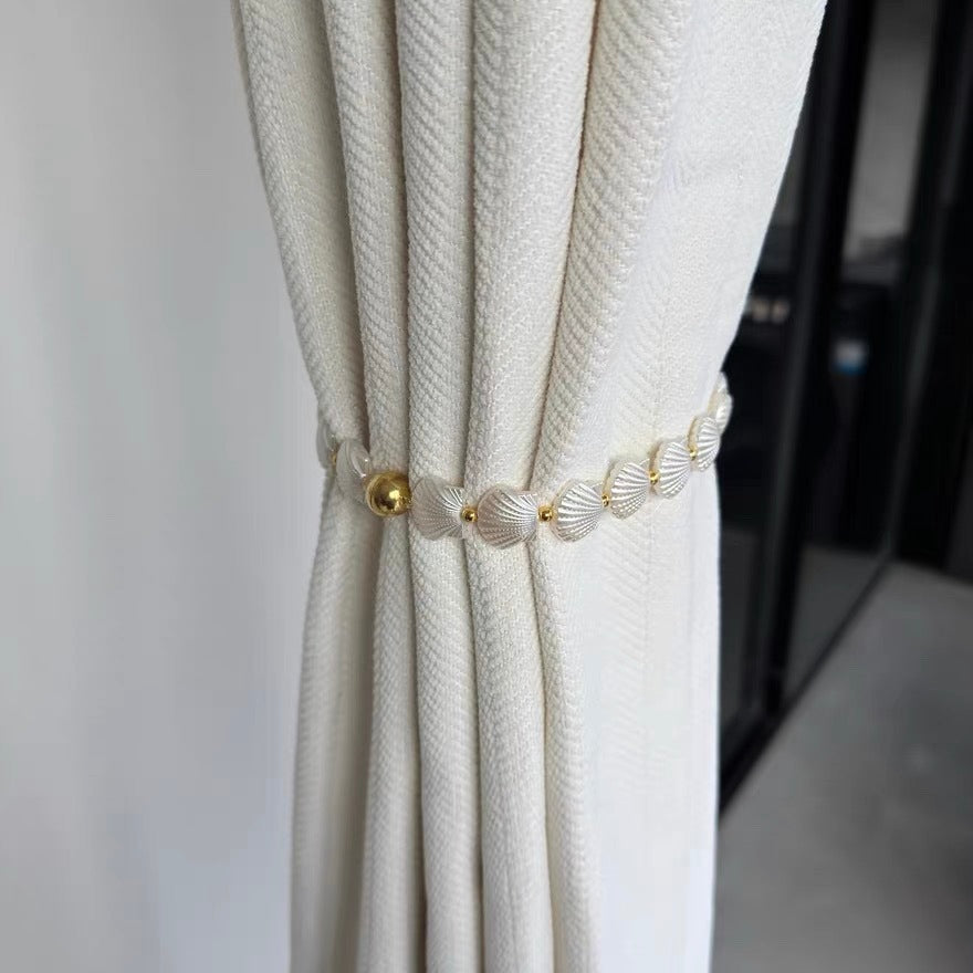 Decorative Shell Necklace Bowlift