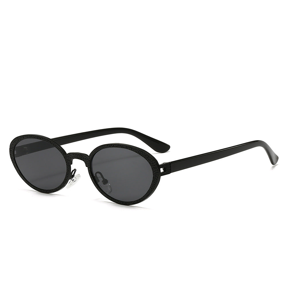 Ladies Glamorous Sunglasses with Luxurious Jewelry Frame Bowlift