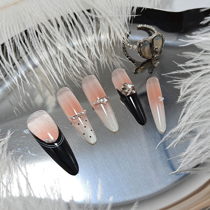 Elegant Stiletto Fake Nails with Sparkling Rhinestone Details Bowlift