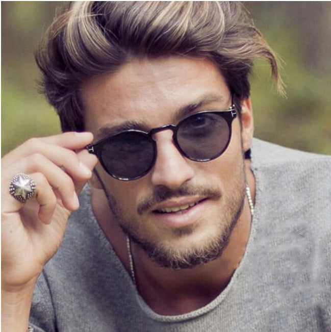 Women fashion sunglasses with elegant, round design Bowlift