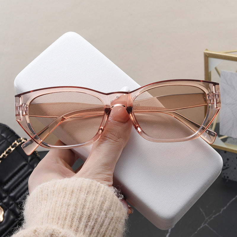 Ladies Cat-Eye Sunglasses with Stylish Frame and UV Protection Bowlift