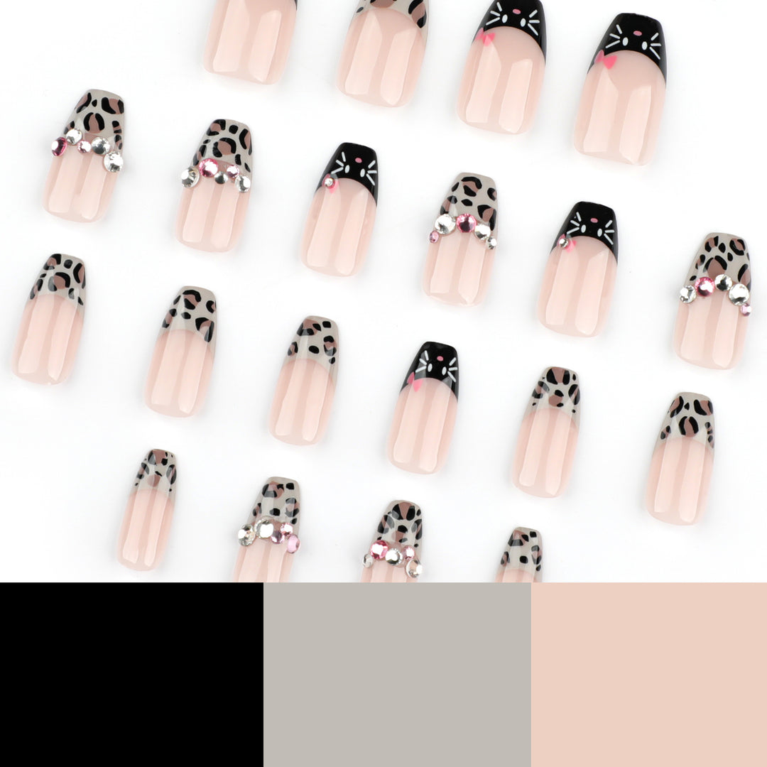Artful nail art with glamorous 3D embellishments Bowlift