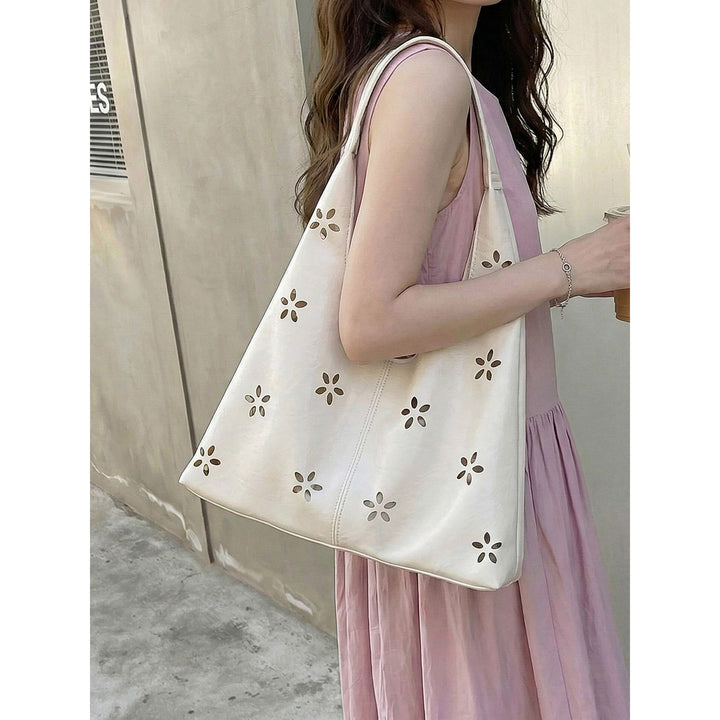 Floral Cut-Out Shoulder Bag Bowlift