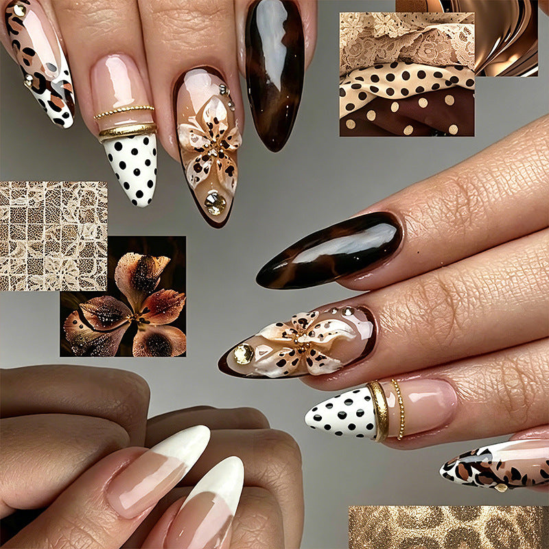 Artful nail set with floral accents Bowlift