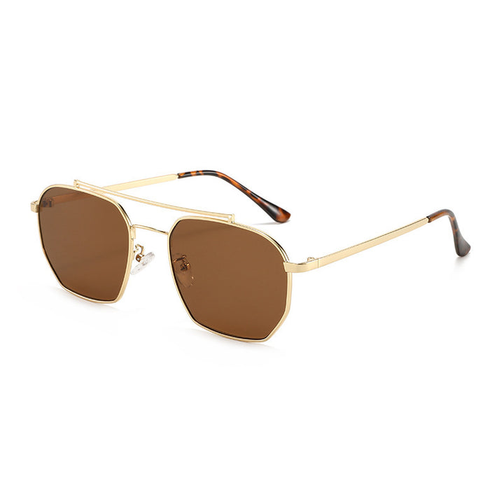 Fashion-Forward Angular Frame Sunglasses Bowlift