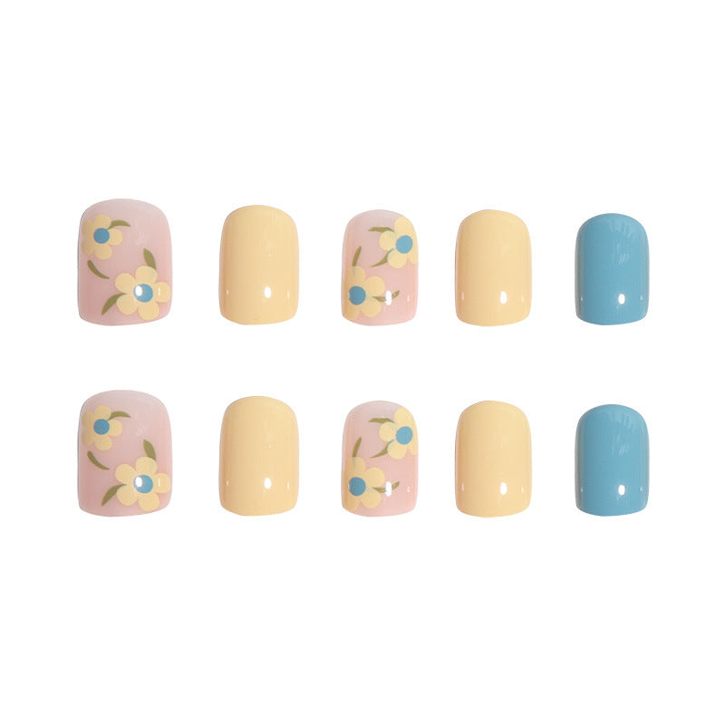 Floral-Themed Press-On Nail Art Bowlift