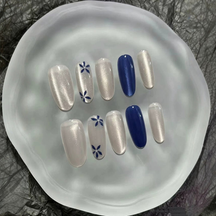 Artistic Floral-Inspired Press-On Nail Set Bowlift