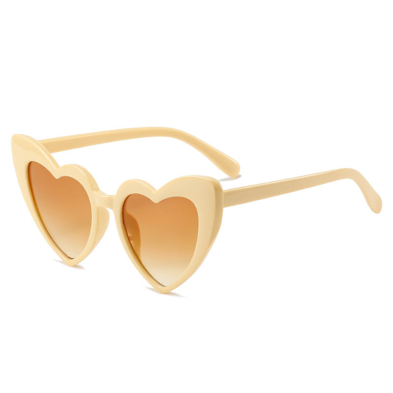 Heart-Shaped Fashion Sunglasses Bowlift