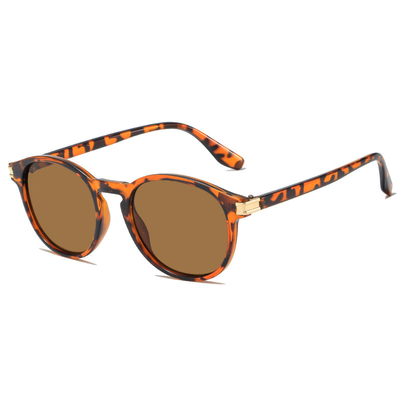 Women elegant sunglasses with transparent frame and stylish accents Bowlift