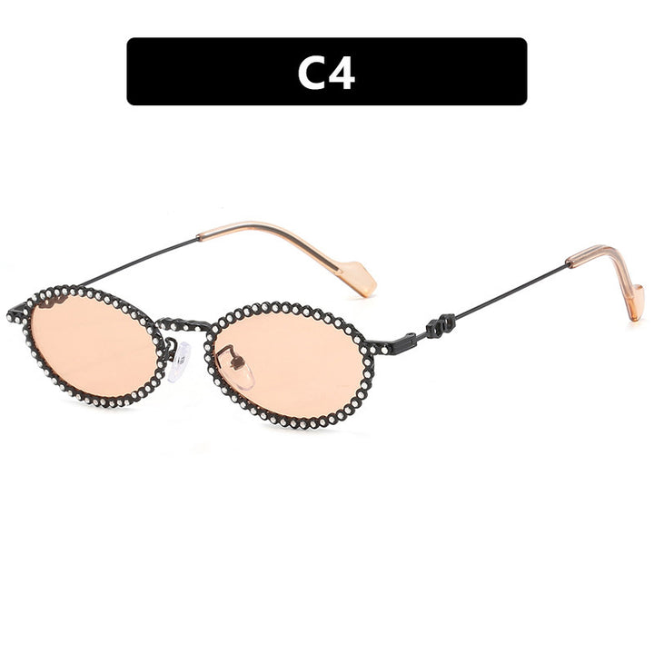 Ladies' fashionable sunglasses with a unique, playful rim Bowlift