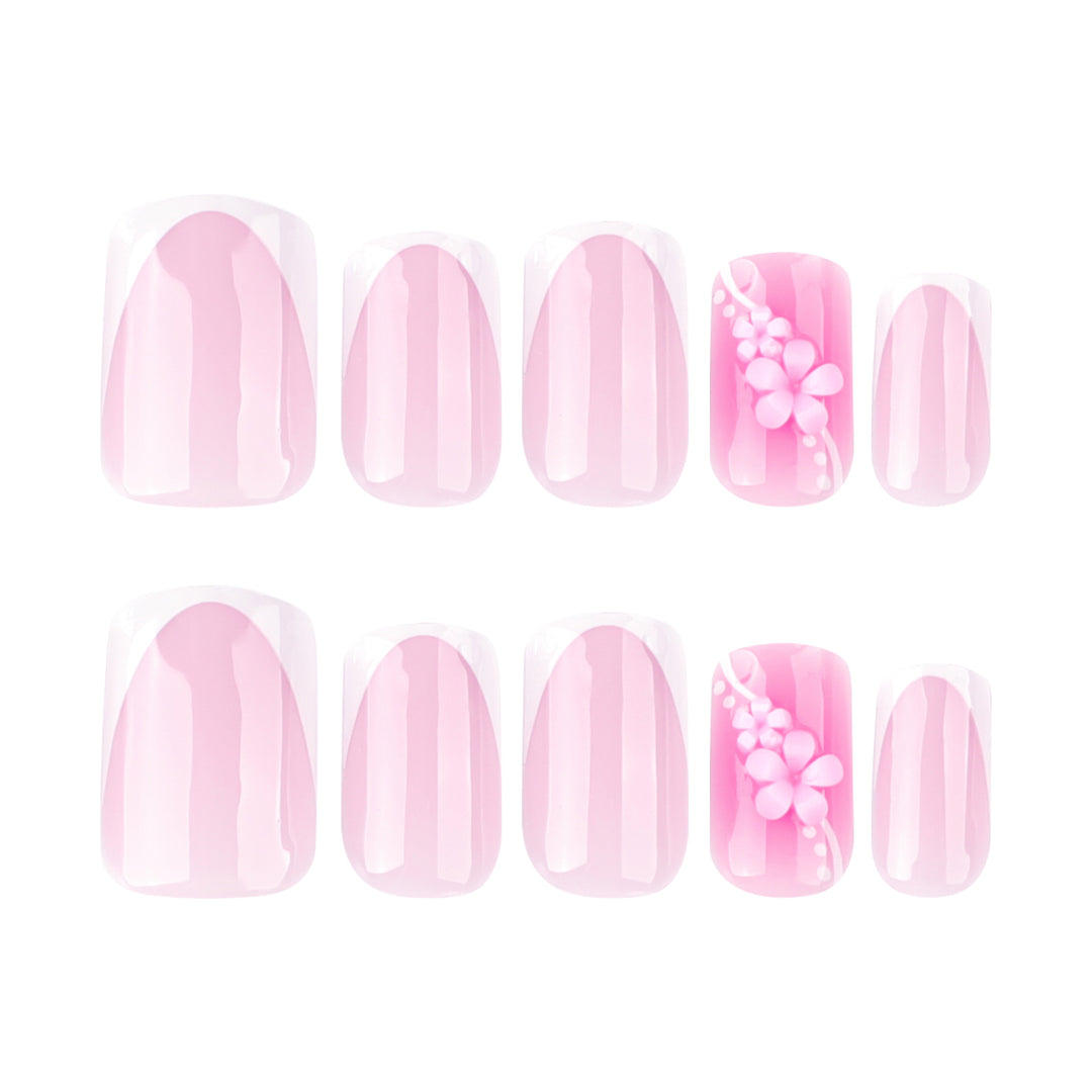 Artfully decorated gel nails Bowlift