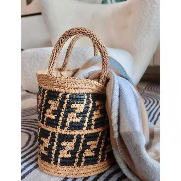 Handwoven basket bag with geometric pattern Bowlift