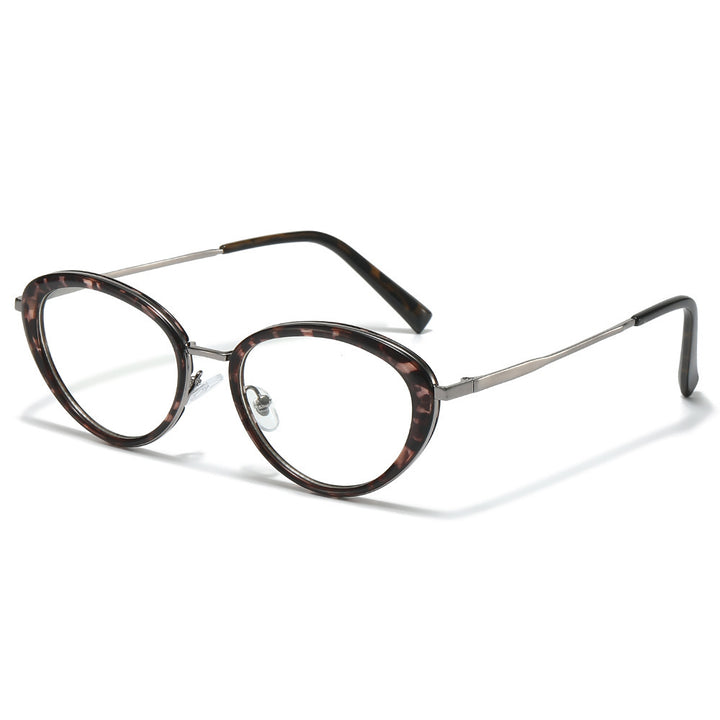 Retro-Inspired Cat-Eye Sunglasses with Tortoise Shell Accents Bowlift