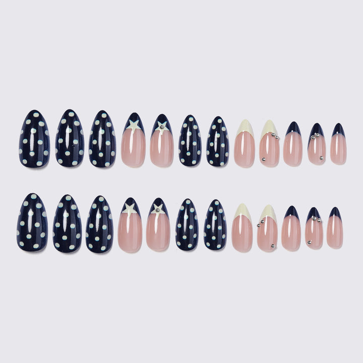 Artificial nail set with stylish star and dot patterns Bowlift