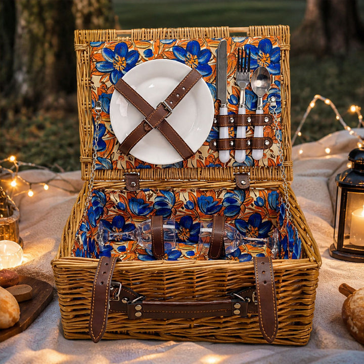 Ladies luxurious picnic basket with integrated crockery set and insulated cooler compartment Bowlift