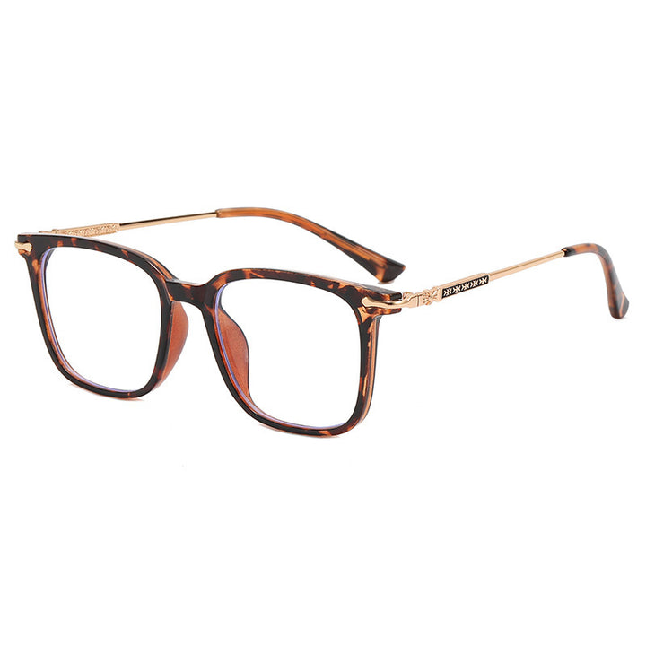 Ladies fashionable sunglasses with elegant frame and contrasting lenses Bowlift