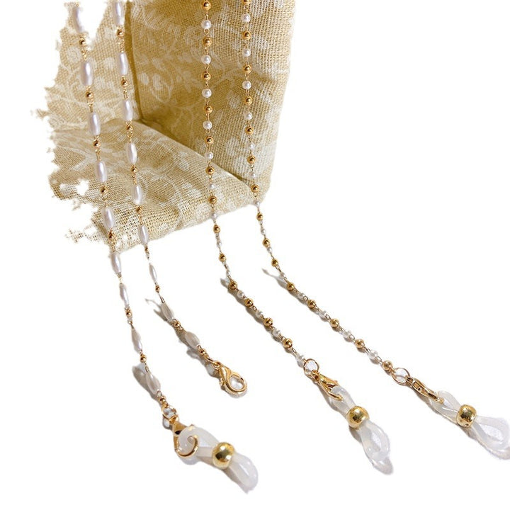 Elegant glasses holder chain with pearls Bowlift