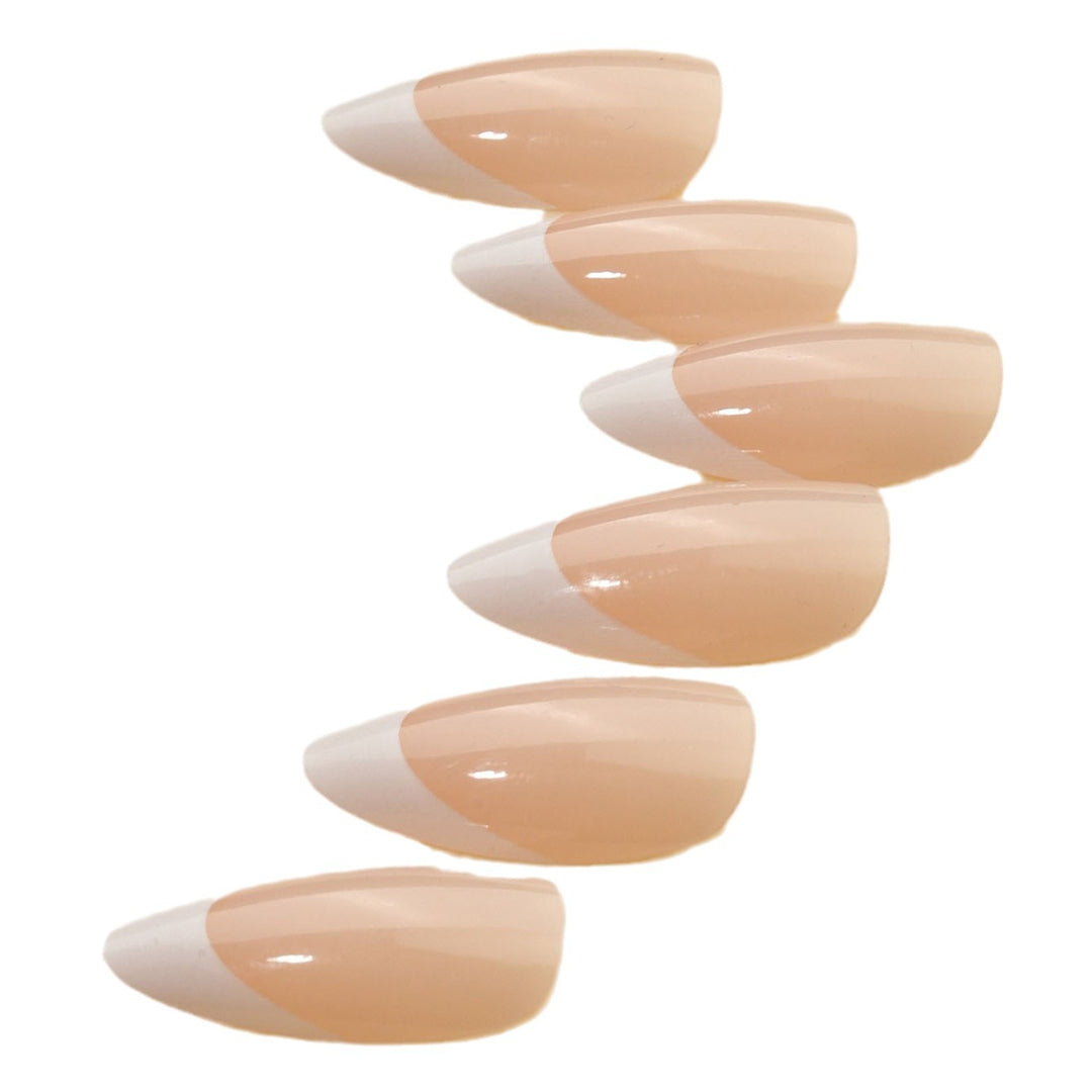 Sea-Inspired Press-On Nail Set Bowlift