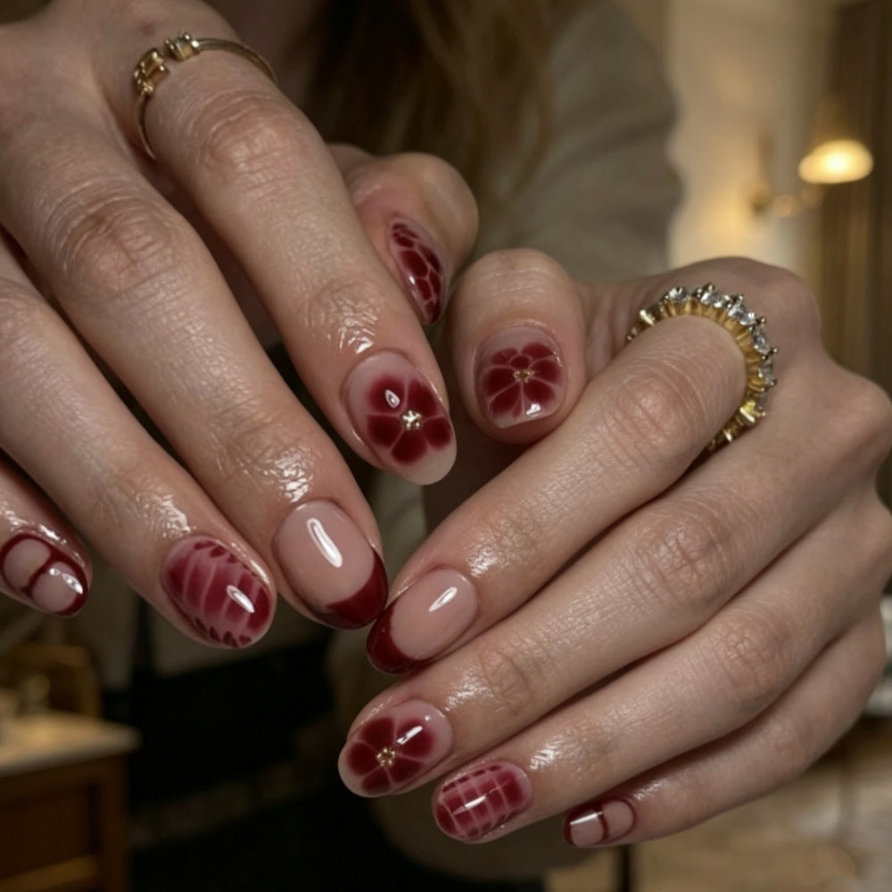 Elegant Artificial Nails with Floral Design and Shine Bowlift