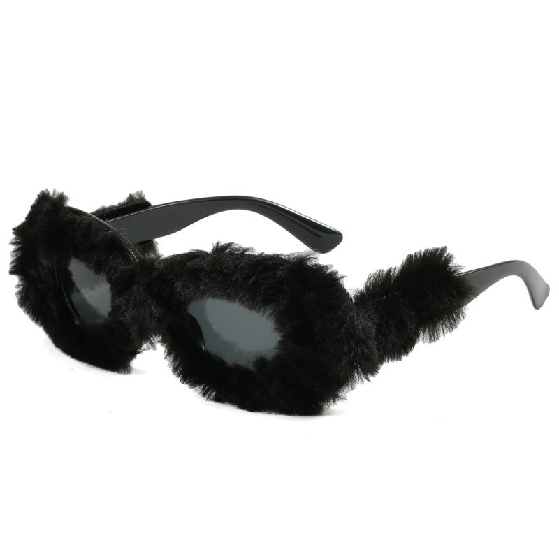 Women's fashionable sunglasses in trendy fleece design Bowlift