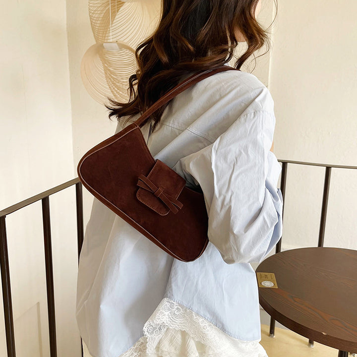Elegant Bow-Detail Velvet Handbag Bowlift