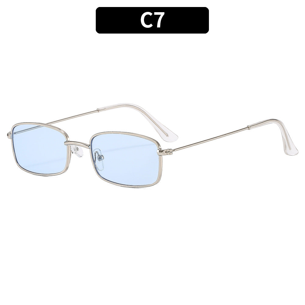 Vintage-Inspired Rectangular Frame Sunglasses