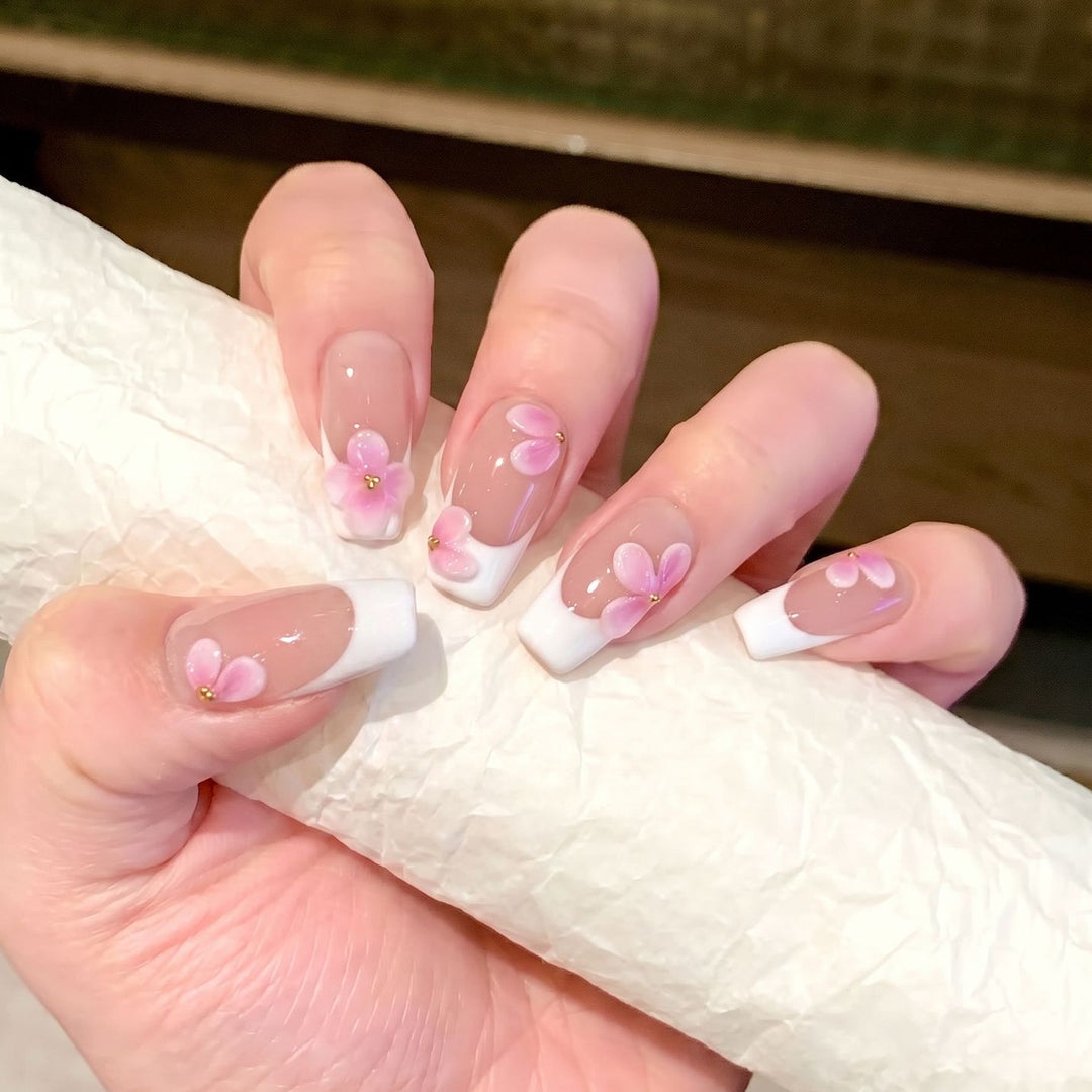 Floral Embellished Press-On Nail Set Bowlift