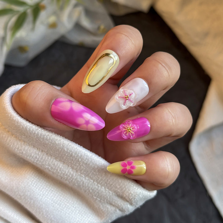 Artistic Press-On Nail Set with Floral Design Bowlift
