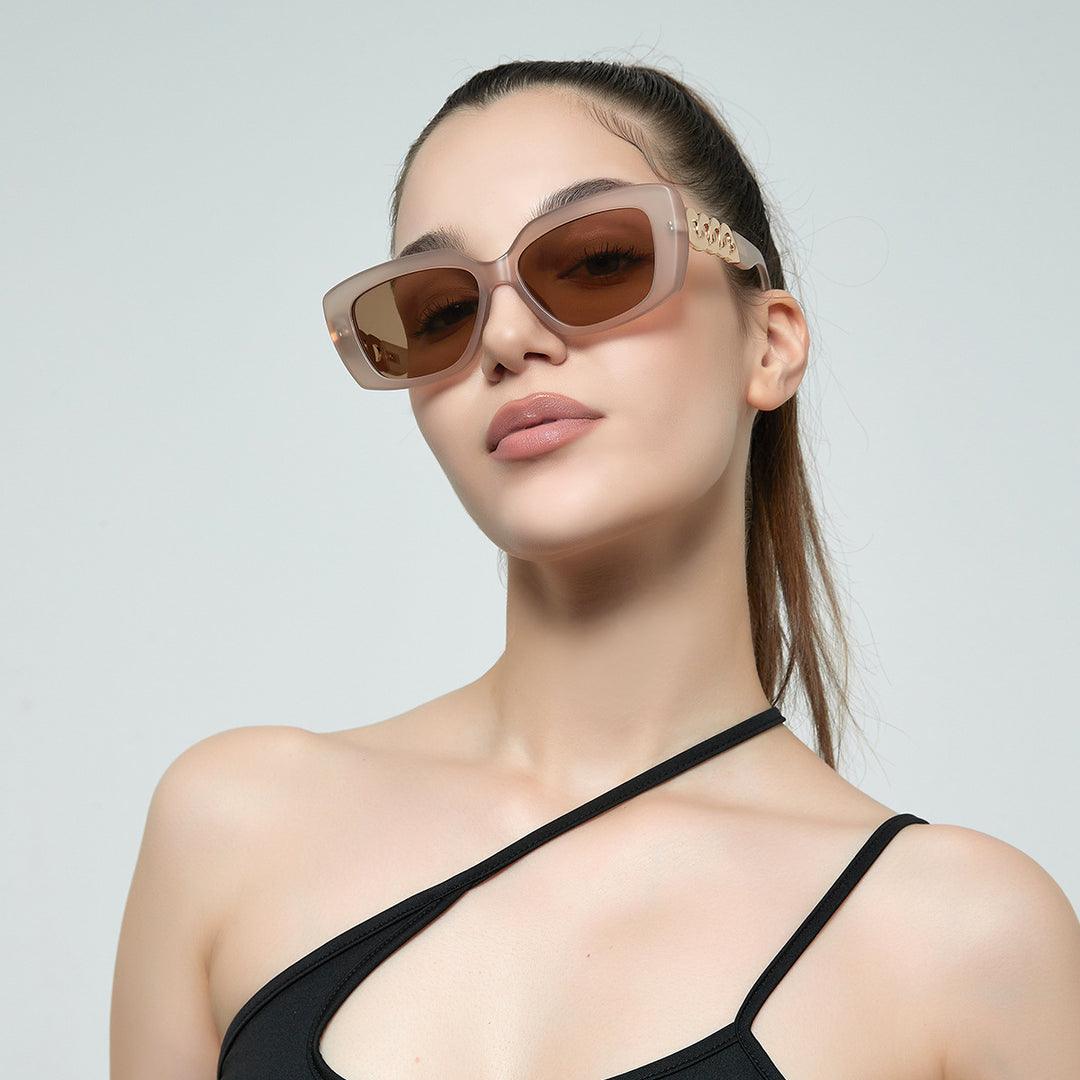 Ladies elegant square sunglasses with gold embellished frame Bowlift