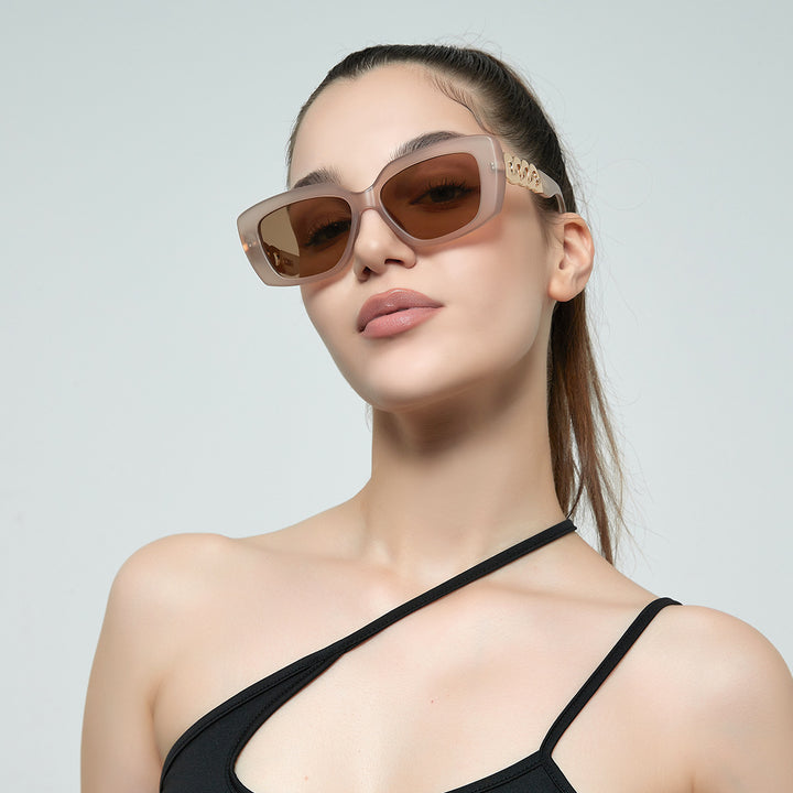 Ladies elegant square sunglasses with gold embellished frame Bowlift