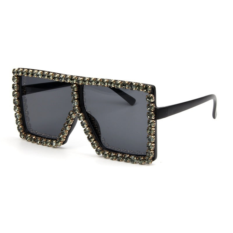 Women's oversized sunglasses with sparkly crystal frame Bowlift