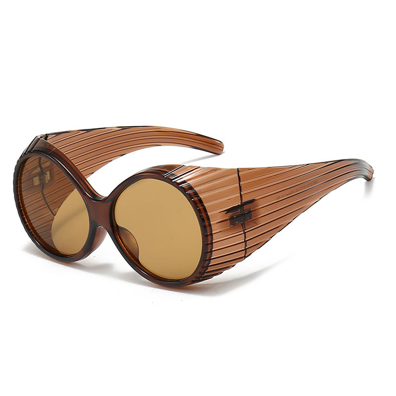 Women Oversized Cat-Eye Sunglasses with Stylish, Textured Frame Bowlift