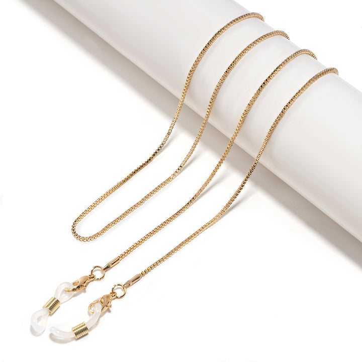 Minimalist Eyewear Chain Bowlift