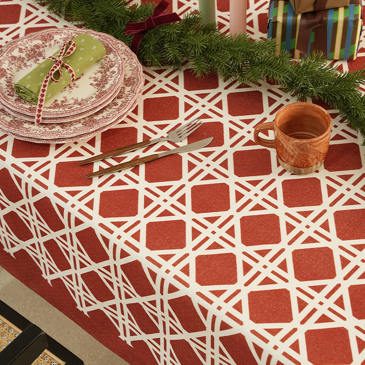 Jacquard-woven tablecloth with geometric pattern and water-repellent surface
