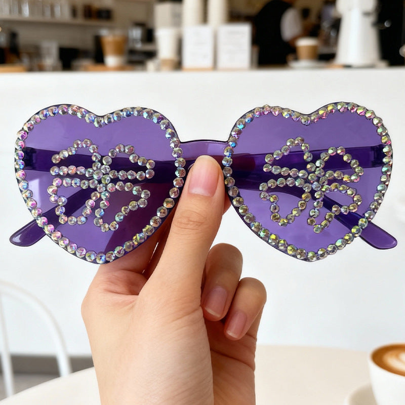 Glamorous Heart-Shaped Rhinestone Sunglasses Bowlift