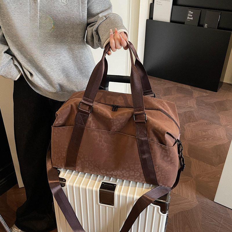 Lightweight Weekend Duffle Bag Bowlift