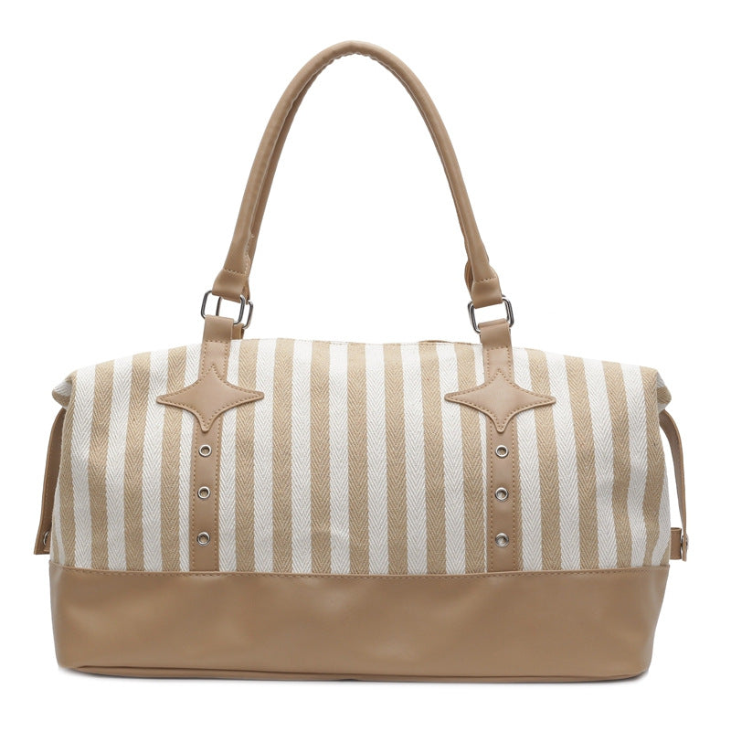 Elegant Sports Duffel Bag with Structured Outer Material and Sturdy Carry Straps Bowlift
