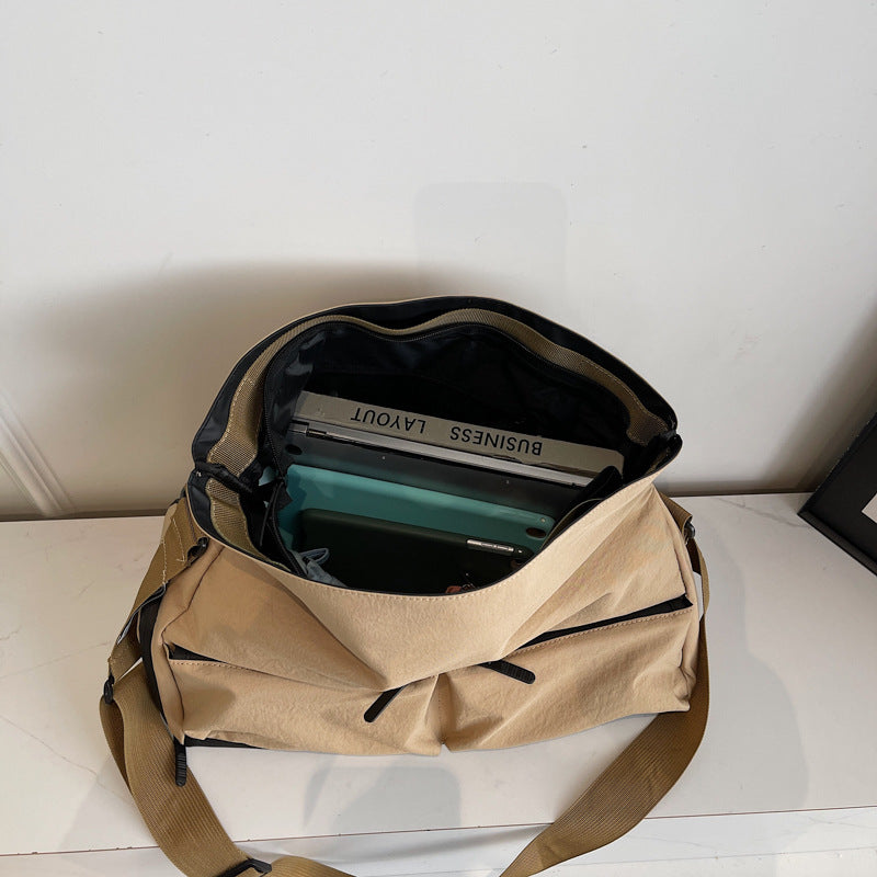 Sporty Shoulder Bag Bowlift