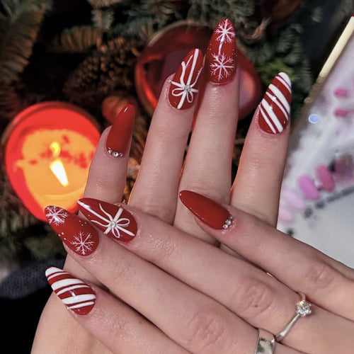 Creative Nail Art Set with Christmas Motifs Bowlift