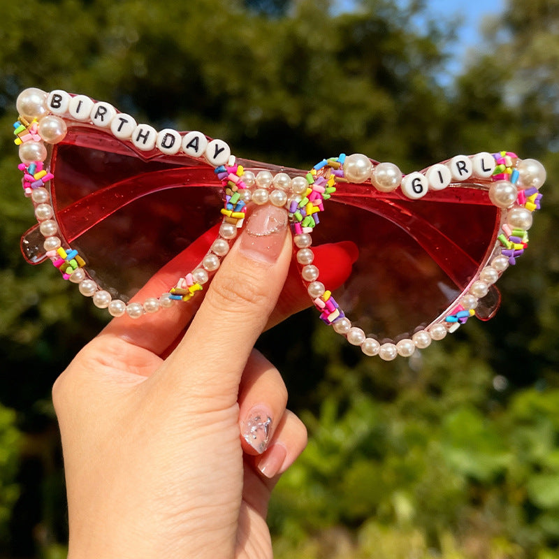 Playful Themed Cat-Eye Sunglasses Bowlift