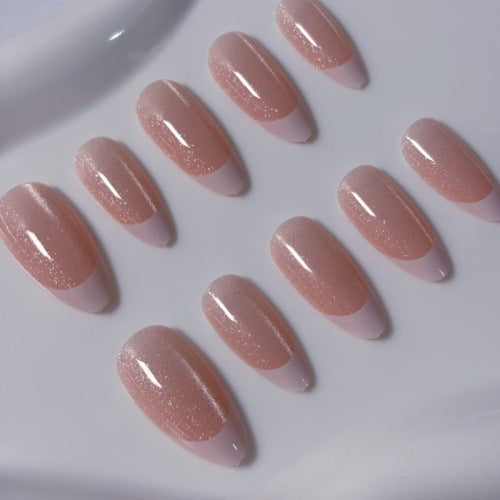 Glamorous Artificial Nails Bowlift