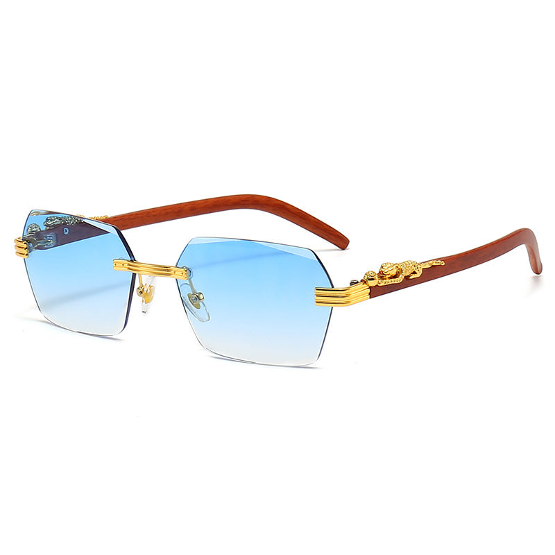 Ladies Designer Sunglasses with Artistic Wooden Frame and Elegant Glass Elements Bowlift