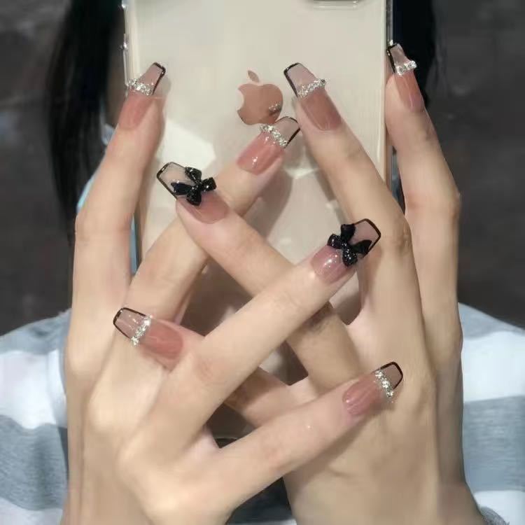 Artificial Art Fingernails with Pearl Design Bowlift