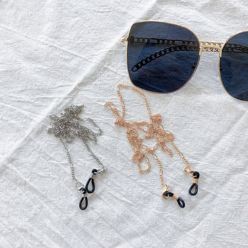 Chic Eyewear Chain with Decorative Clips Bowlift
