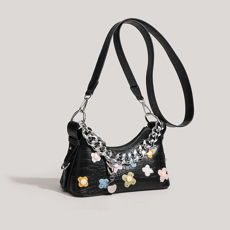 Decorative Chain Strap Handbag Bowlift
