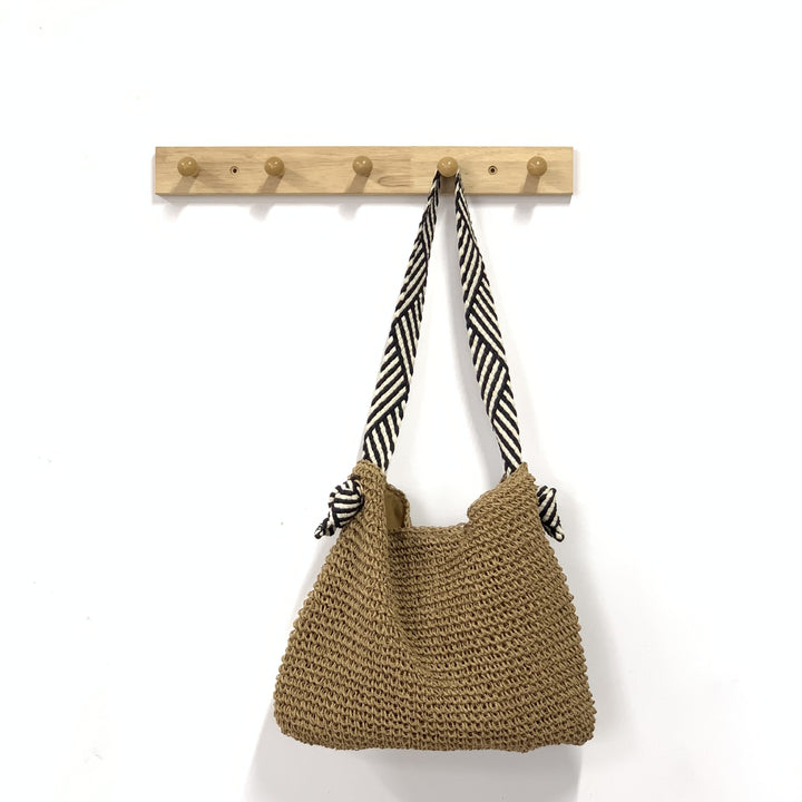 Handcrafted shoulder bag with unique weaving pattern Bowlift