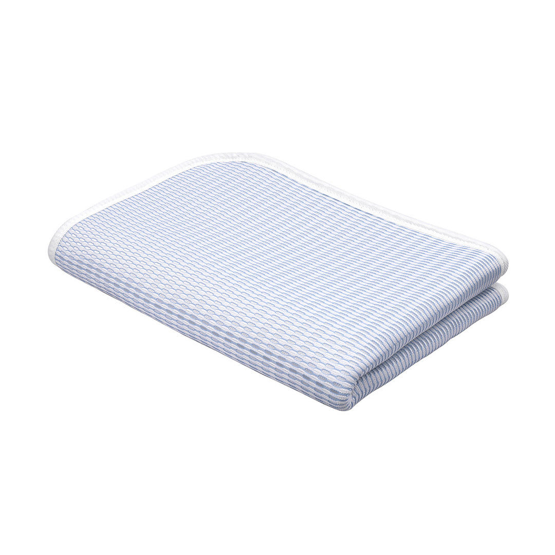 Women Patterned and breathable Bedspread Bowlift