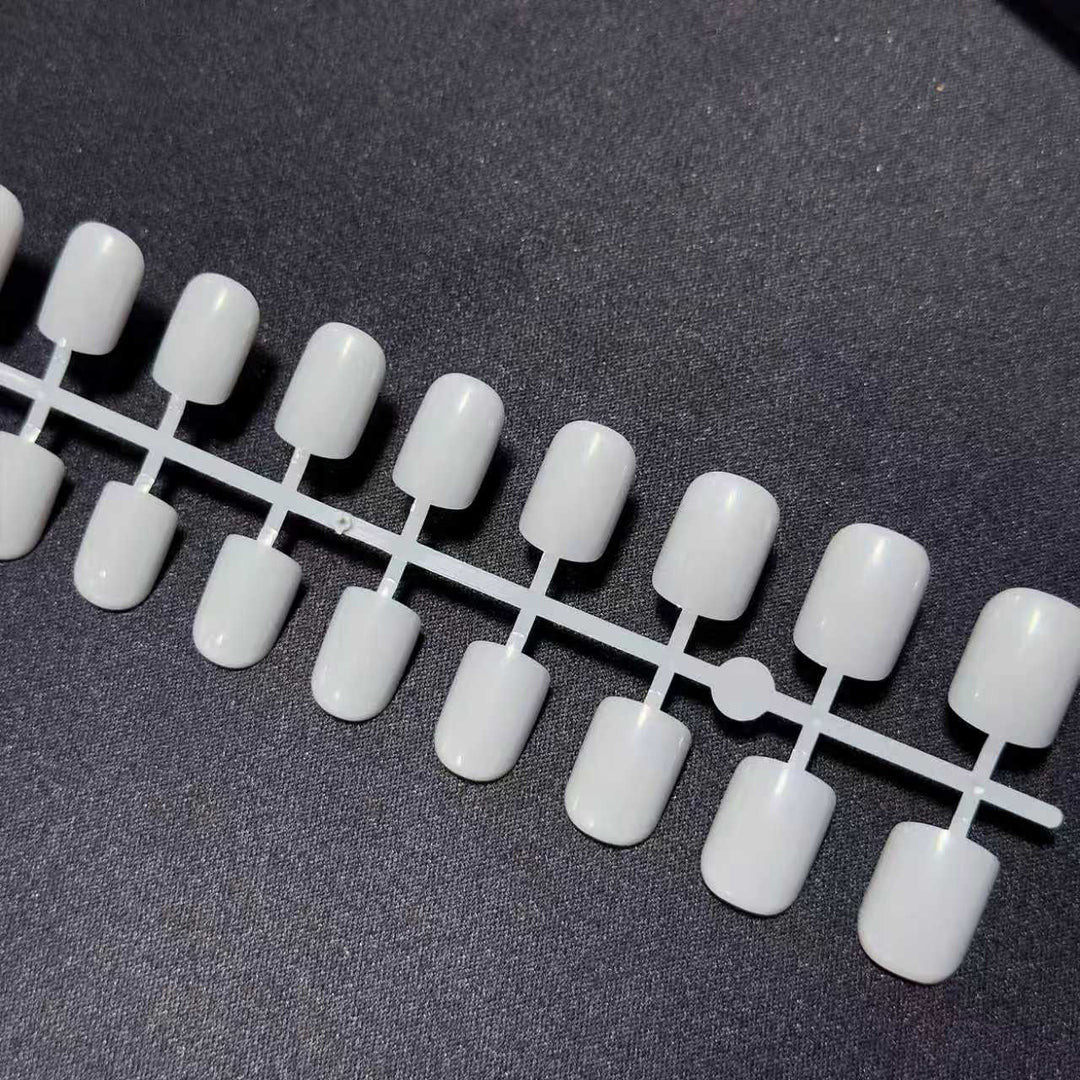 Elegant Press-On Nail Extensions Bowlift